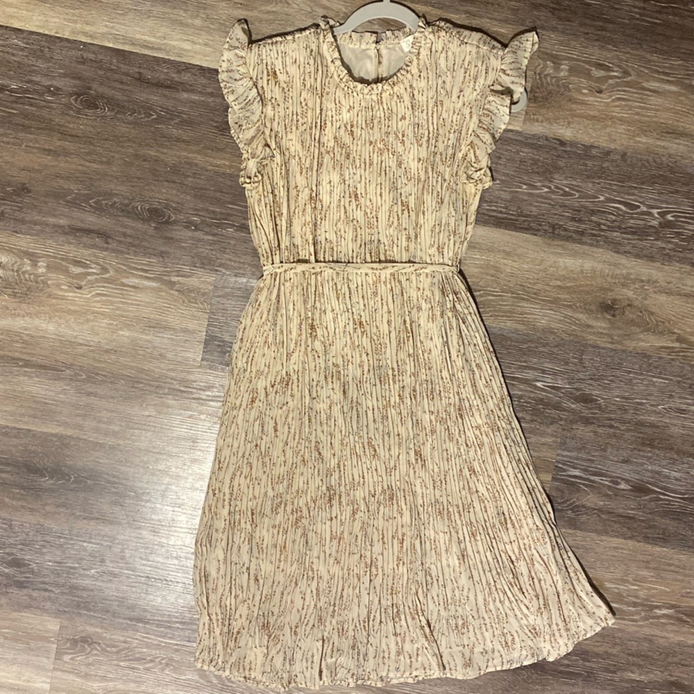 Fehrnvi Floral Cream Dress